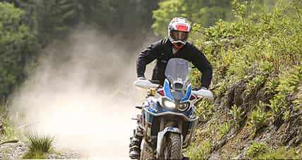 Off-Road  in moto su splendide sterrate delle Alpi Marittime