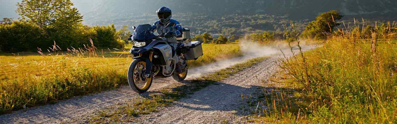 Strade bianche e sterrate off-road in moto in Val Argentera