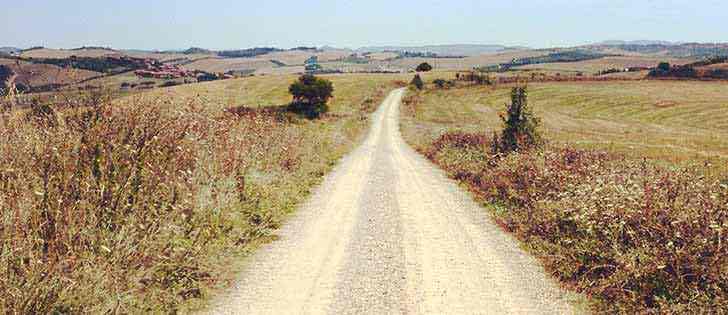 Moto avventure: Le strade bianche della Val d'Orcia più spettacolari in moto 3