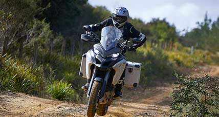 Strade Bianche Grand Tour in moto tra Romagna Umbria Toscana