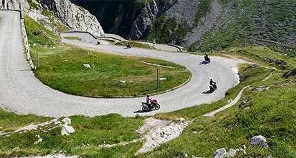 Alpi moto avventura: la strada est-ovest delll'arco alpino