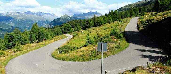Moto avventure: Passo del Mortirolo in moto: un'avventura tra le Alpi 1